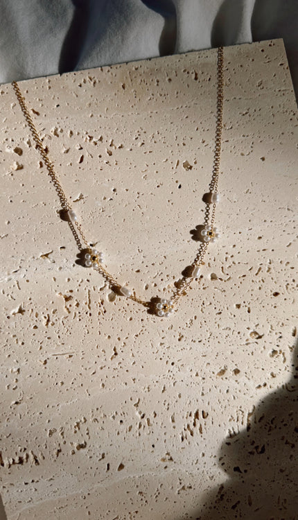 Blümchen Kette Gold