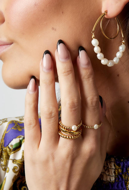 Elastischer Ring mit Perle