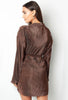 Plissiertes Kleid mit Bindegürtel