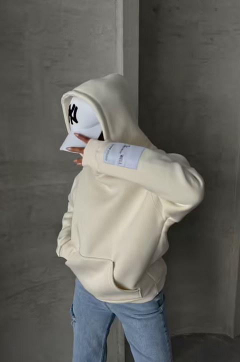 Hoodie mit Kapuze und Aufnäher