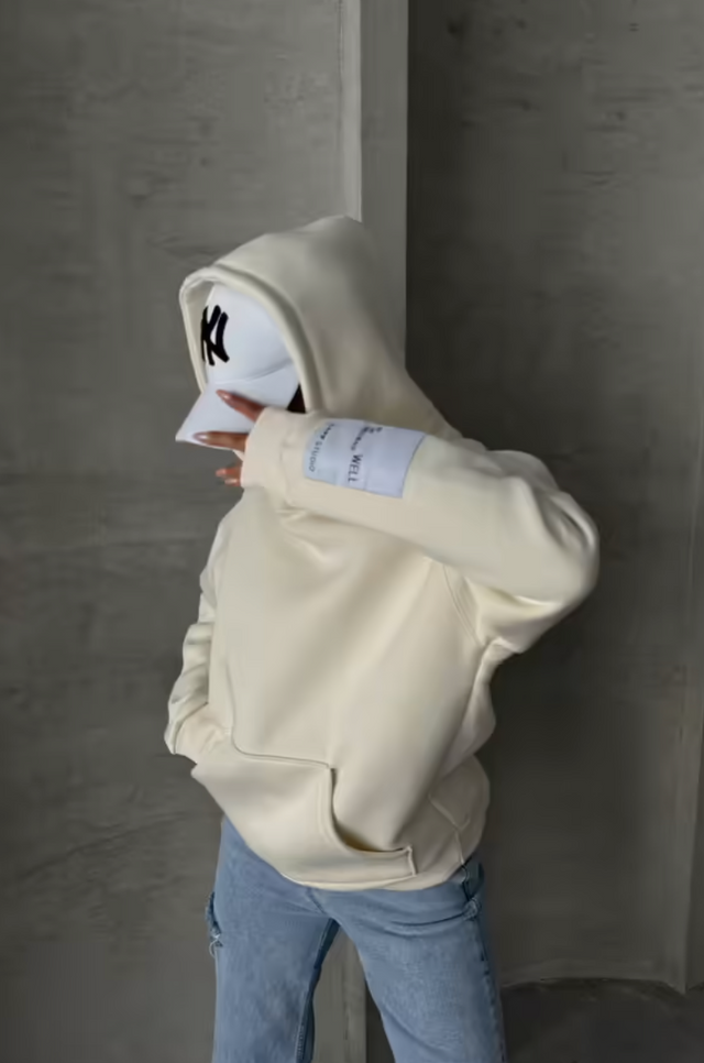 Hoodie mit Kapuze und Aufnäher