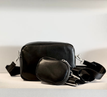 Tasche zum Umhängen mit Münzbeutel